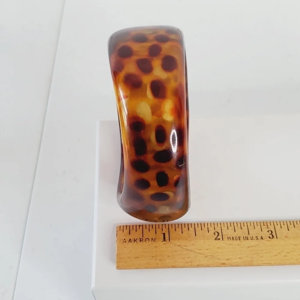 Wide Chunky Bangle Slip-on‎ Plastic Animal Print Design Bangle
